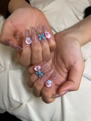 ネイル nail.salon .Reversalのネイルデザイン
