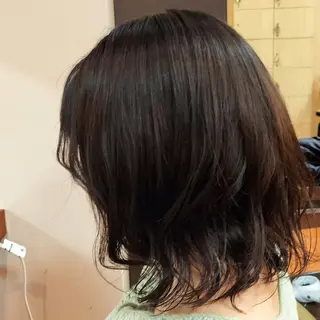 セミロング パーマ 太田 香織のヘアスタイル