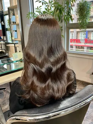 ロング カラー 元町神戸 國井椋介のヘアスタイル