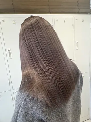 カラー 加藤芽実カラーリスト ／ミルクティーカラーのヘアスタイル