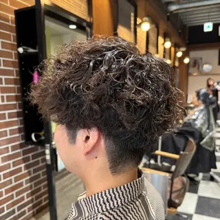 ミディアム パーマ メンズ レディースモデル 募集中/下村迅のヘアスタイル