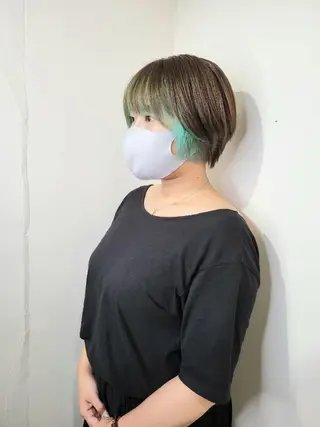 ショート 🇰🇷透明感×ハイ トーン🌟tomoのヘアスタイル