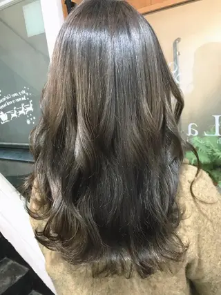 ロング 山本 みきのヘアスタイル