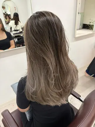 ロング カラー ヘアアレンジ カラー指名No.1✨ 星野六三四のヘアスタイル