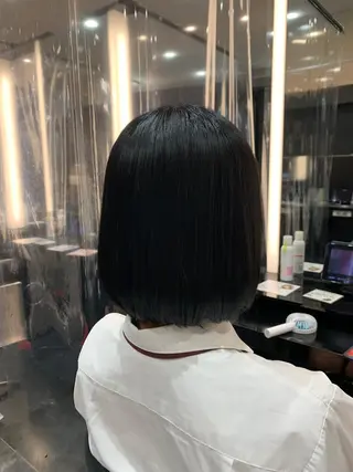 ショート カラー 艶髪/白髪ぼかし ヘッドスパ/大野結菜のヘアスタイル