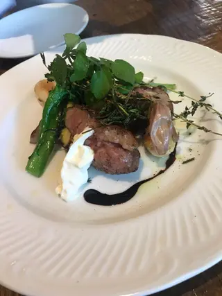 ミディアム カラー パーマ ヘアアレンジ メンズ キッズ ネイル マツエク・マツパ アイブロウ アニメ,Vオタク× 即効痩せエステサロンのエステ・リラクイメージ