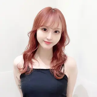 セミロング カラー 💖暖色・ハイトーン 🐈みおり💖のヘアスタイル