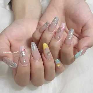 ネイル 𝓇𝒶𝓃𝒶𝓃 𝓃𝒶𝒾𝓁のネイルデザイン