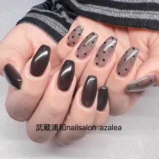 ネイル R inのネイルデザイン