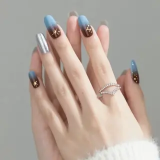 ネイル 鈴木 彩星のネイルデザイン