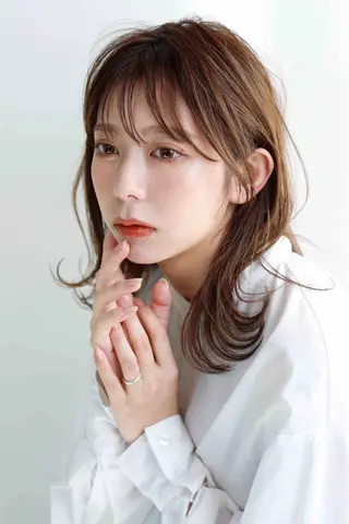 セミロング Ɛ>暗髪➕ピンク/ hiroki︎<3のヘアスタイル