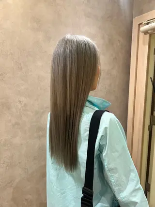 ロング カラー 茂木 未海のヘアスタイル