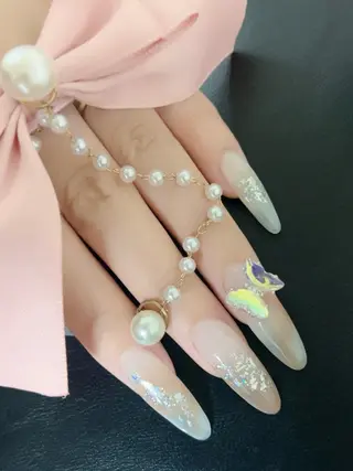 ネイル 佐藤 依娜のネイルデザイン