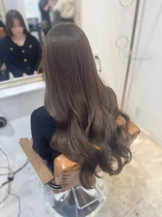 ロング カラー 赤み無し柔らかカラー 【梅田】madokaのヘアスタイル