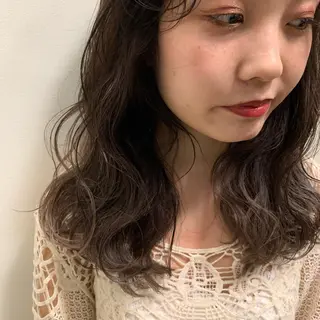 セミロング カラー MASHU所属・鳥越 一希のヘアスタイル