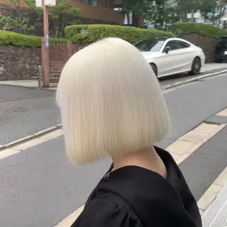 ミディアム カラー サロウィン(SALOWIN)原宿iori店所属・れい🫧 ハイトーン特化のヘアスタイル