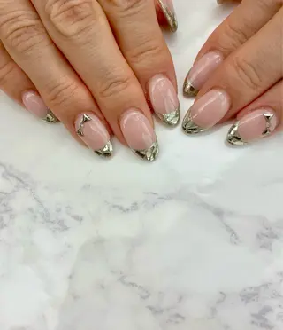 ネイル 安藤 彩乃のネイルデザイン