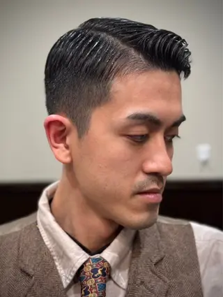 ショート 三輪 晃大のヘアスタイル