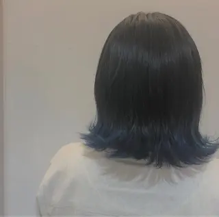 カラー 三村 桜生のヘアスタイル