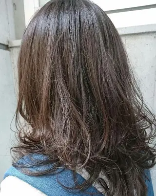 セミロング パーマ AKAMEE 表参道所属・✨360°褒められ ヘア✨️井上雄輝のヘアスタイル