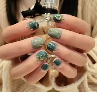 ネイル ゲン レイカのネイルデザイン