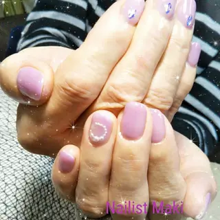 ネイル 小顔・毛穴・たるみ ネイル　似内真樹のエステ・リラクイメージ