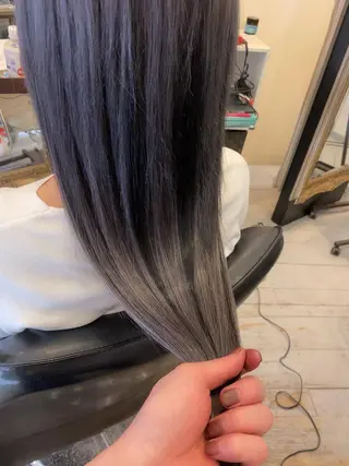 ロング 🍀Moda by Grande🍀のヘアスタイル