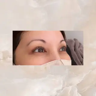 マツエク・マツパ 岩本みるか/ 暖色カラー/ベージュのヘアスタイル