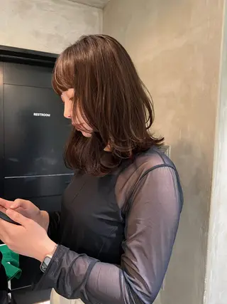 セミロング カラー アンニュイヘア🪽 ayumiのヘアスタイル