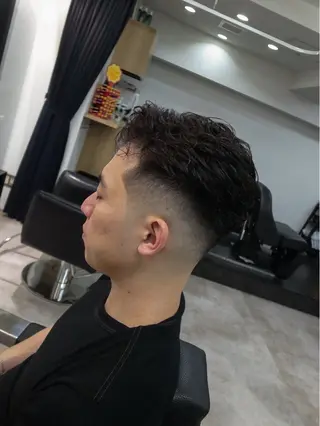 ショート パーマ メンズ INTRO SHIBUYA by Fi-Ne所属・💈メンズフェード 特化DAIYA💈のヘアスタイル