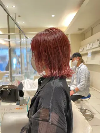 ミディアム MODEks eau 佐藤優志のヘアスタイル