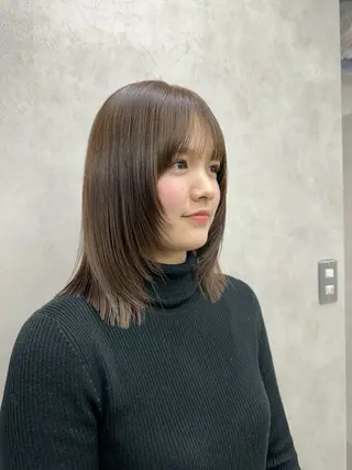 ミディアム カラー ako │ soa巻ける縮毛矯正のヘアスタイル