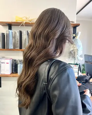 ロング カラー ツヤカラーを実現 /カンナのヘアスタイル