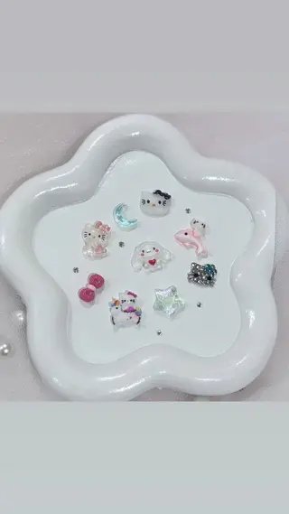 ネイル amiLe 🎀yuunaのネイルデザイン