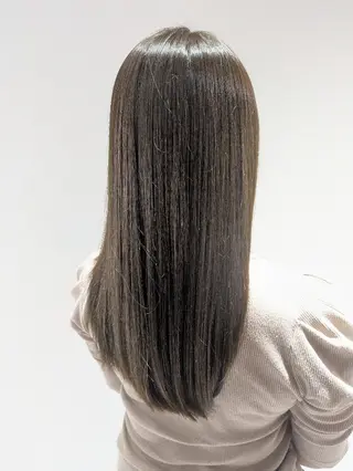 セミロング カラー 艶髪韓国ヘア🇰🇷 韓国風メンズカット のヘアスタイル