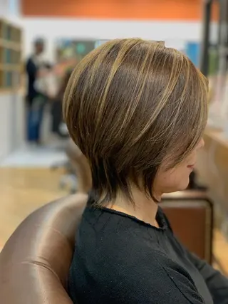 ショート カラー 廣瀬 智志のヘアスタイル