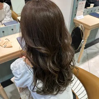 ロング カラー 酒井 里穂のヘアスタイル