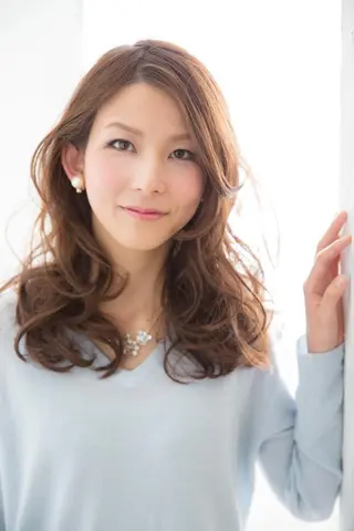 セミロング ロング カラー Euphoria 【ユーフォリア】のヘアスタイル