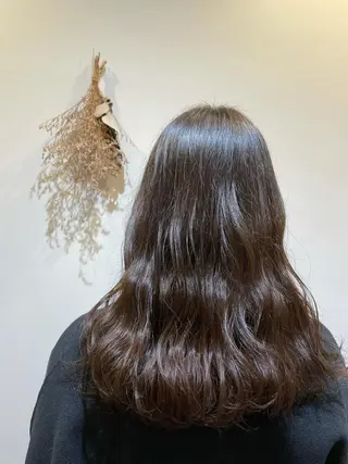 ミディアム 中村 彩音のヘアスタイル