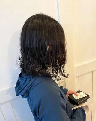 ミディアム パーマ 狩野 くるみのヘアスタイル