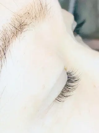 マツエク・マツパ 頭痛肩こりで悩むおとな女性専門ボディケアサロンねこもみ所属・札幌 頭痛肩こり解消 セラピストkaoriのエステ・リラクイメージ