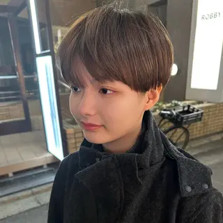 ショート ROBBY表参道所属・木村【ショート/ 耳だしショート】のヘアスタイル