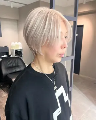 ミディアム カラー 奥山義進/ハイトーン /バレイヤージュのヘアスタイル