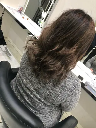 セミロング 岸 保奈美のヘアスタイル