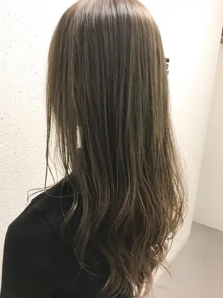 セミロング 緑地公園美容室 neohairのヘアスタイル