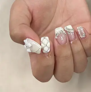 ネイル アトリエ　ミモザ所属・いまむら あかりのネイルデザイン