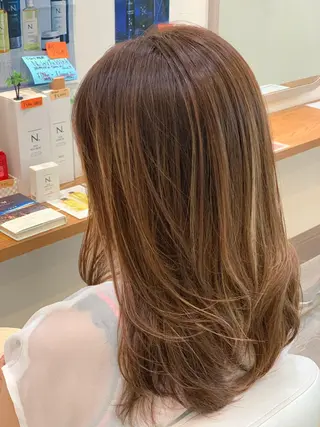 セミロング カラー ALLURE hair&este所属・ALLURE hair&esteの眉毛・アイブロウイメージ