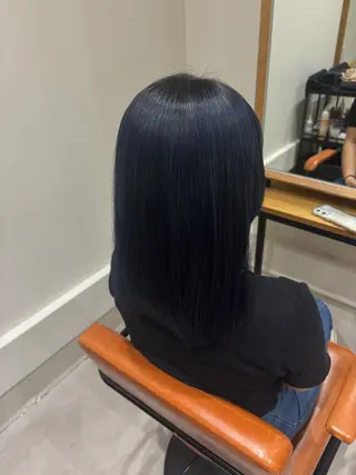 ミディアム カラー rion🪽 /ワンカラーのヘアスタイル