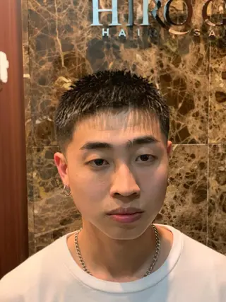 ショート ヒロ銀座所属・牧 颯斗のヘアスタイル