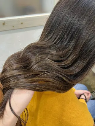 ロング カラー 🫧tomoka 透明感カラー🫧のヘアスタイル